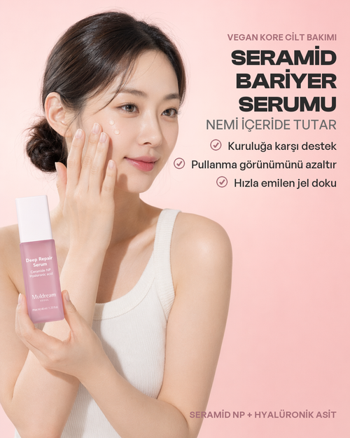 Deep Repair Serum damlalığından ele damlatılan jel serum dokusunun yakın çekimi