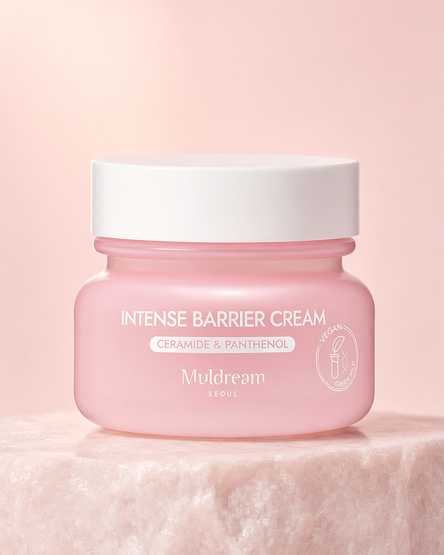 Intense Barrier Cream ambalajı açık fon önünde ürün çekimi