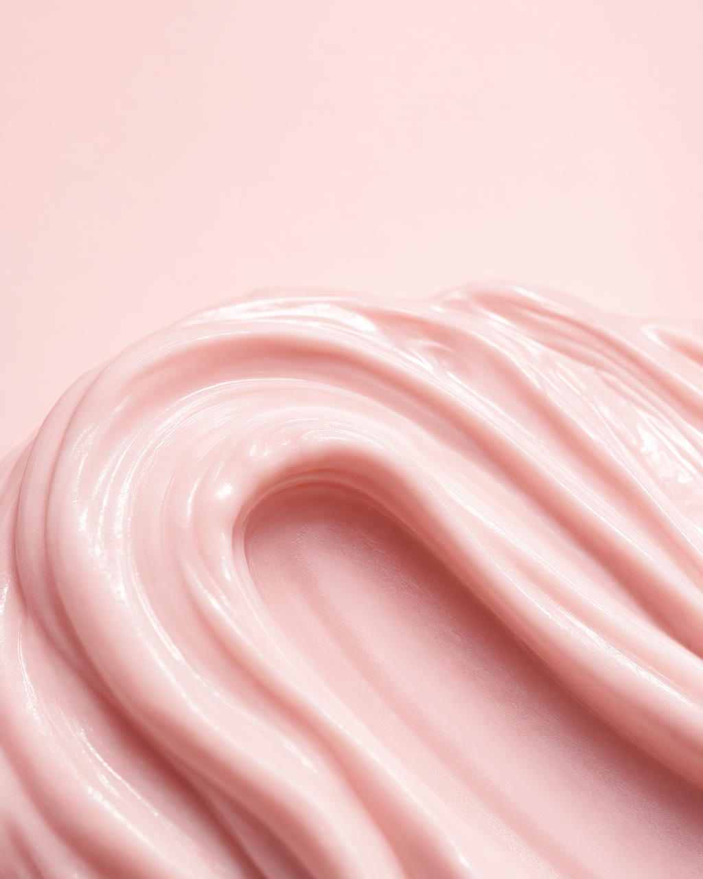 Intense Barrier Cream düz zeminde formül özellikleriyle üstten çekim